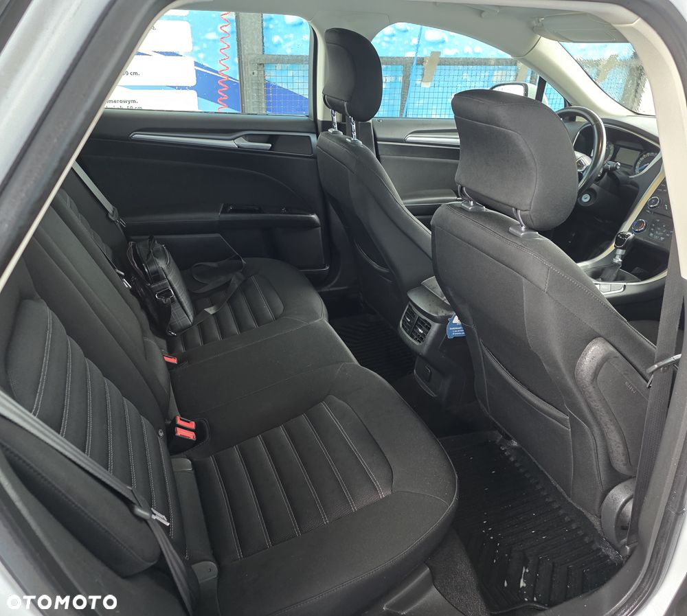 Ford Mondeo - 23
