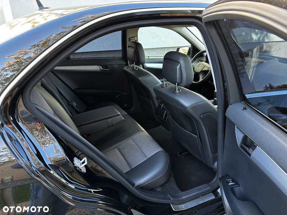 Mercedes-Benz Klasa C 180 Kompressor Avantgarde - 13