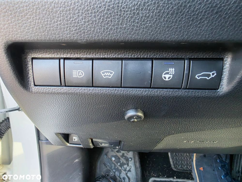 Toyota RAV4 Hybrid Selection 4x2 - 5