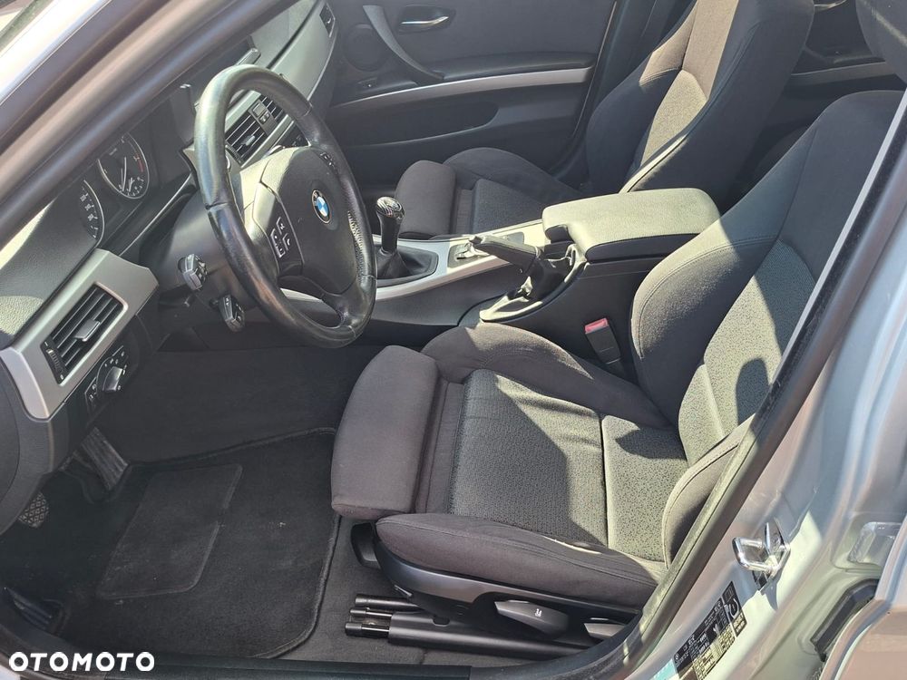 BMW Seria 3 320d - 2