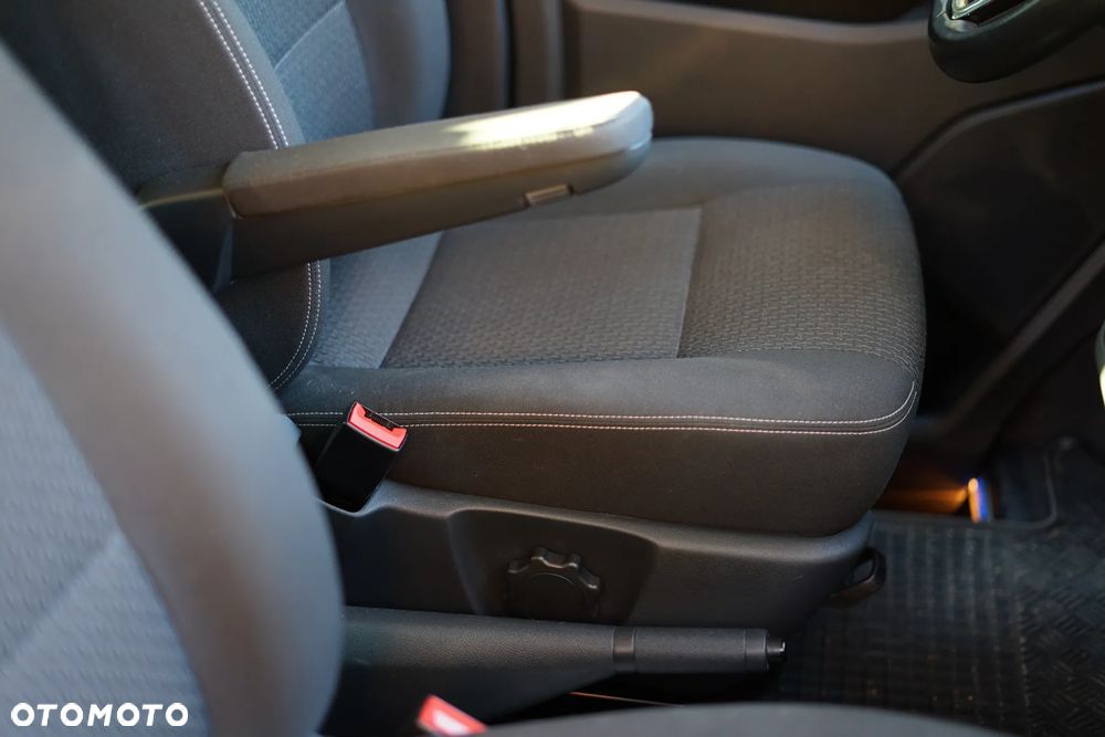 Volkswagen Multivan 2.0 TDI L1 Highline - 13