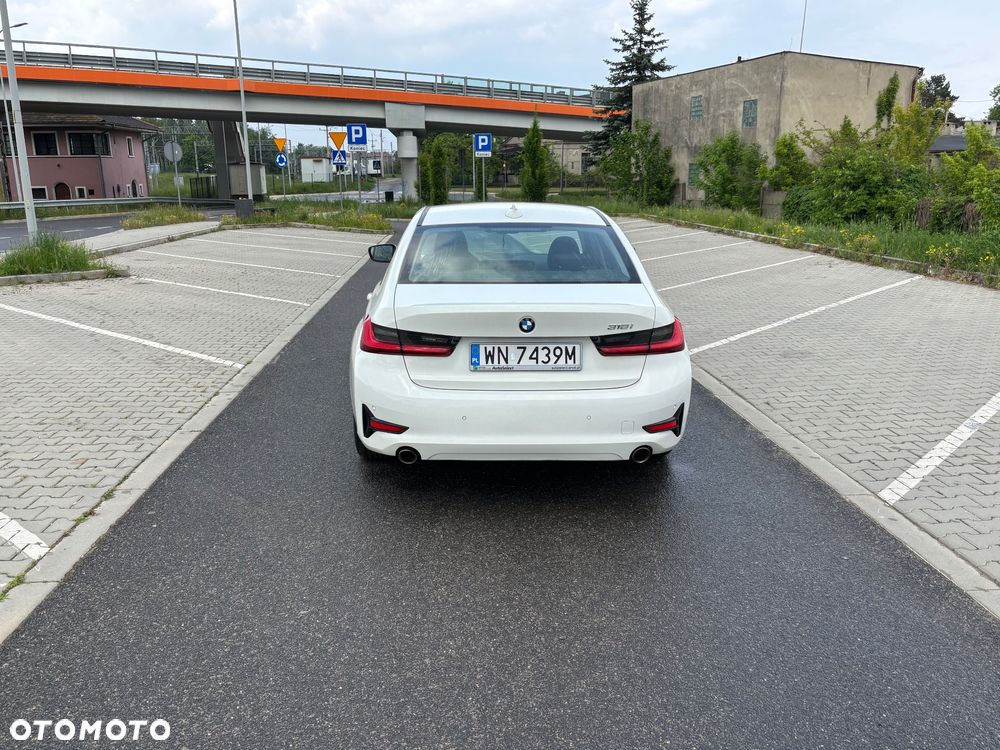 BMW Seria 3 318i - 6