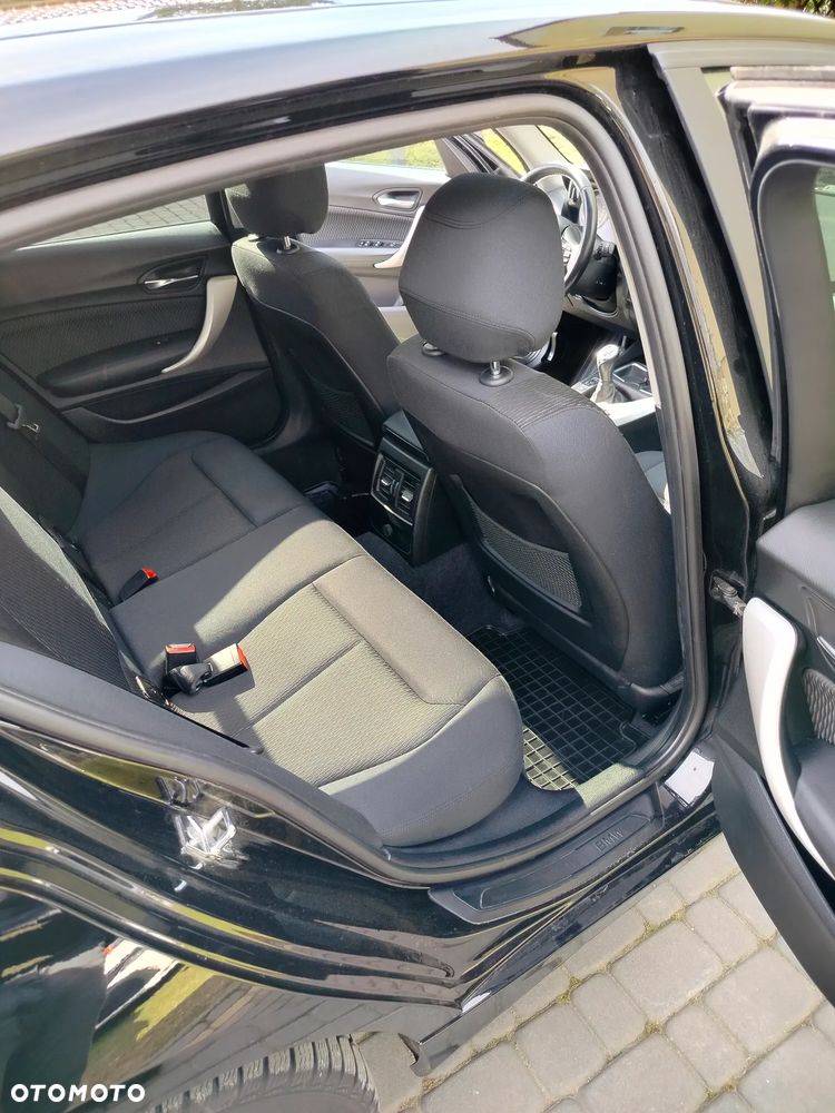 BMW Seria 1 116i - 11