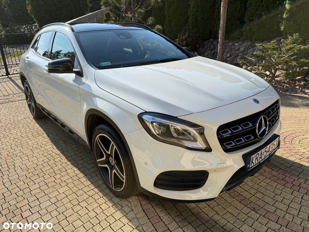 Mercedes-Benz GLA 220 4-Matic AMG Line - 2