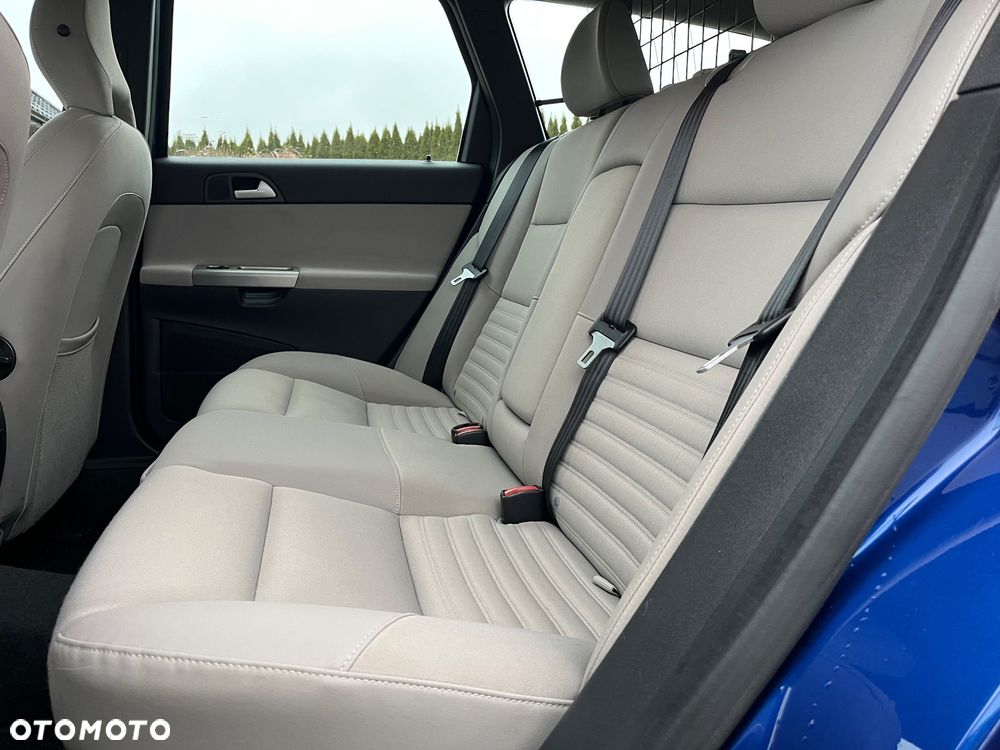 Volvo V50 D5 Momentum - 9