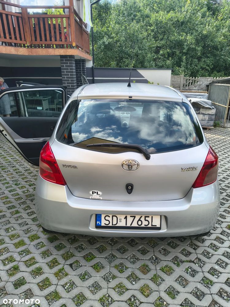Toyota Yaris 1.0 Luna A/C - 5