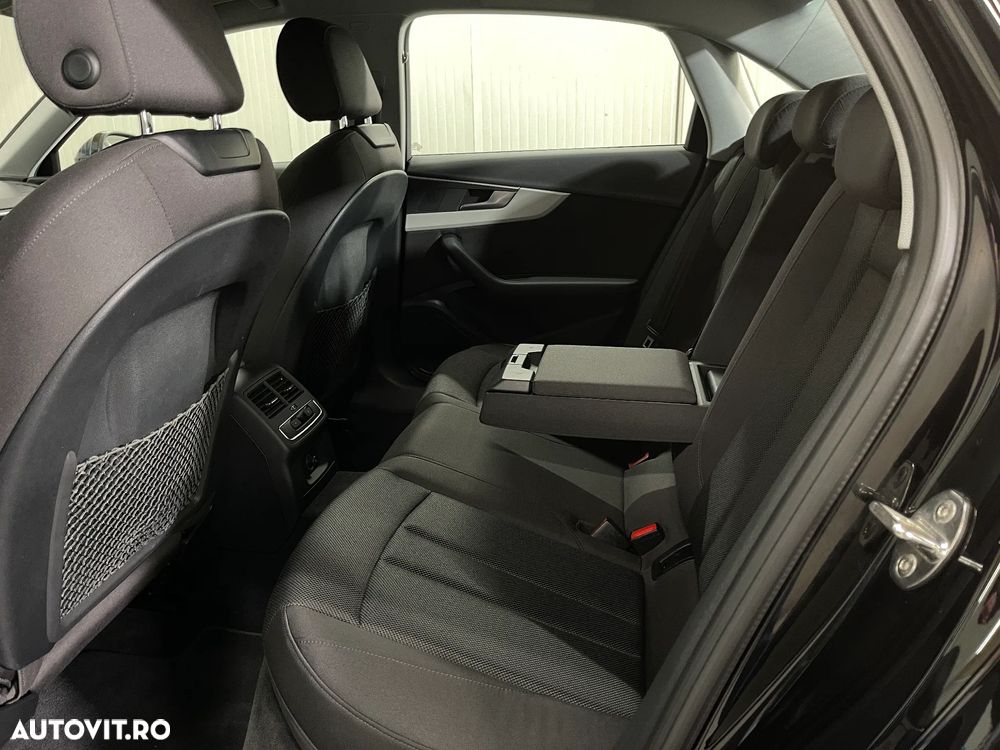 Audi A4 35 TFSI S tronic MHEV Advanced - 11