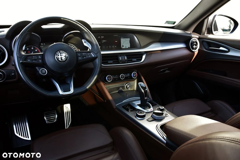 Alfa Romeo Stelvio 2.0 Turbo Veloce Q4 - 26