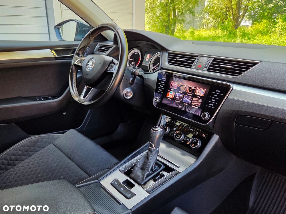 Skoda Superb 2.0 TSI Ambition DSG - 20