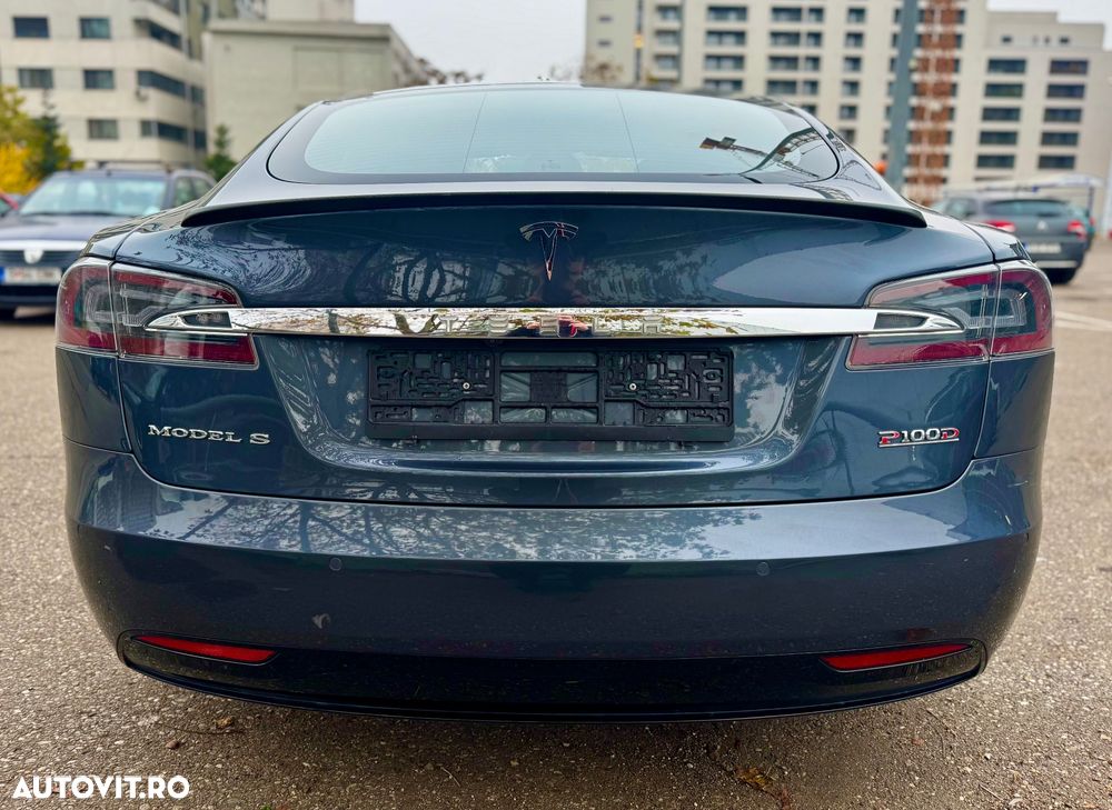 Tesla Model S Ludicrous Performance - 9