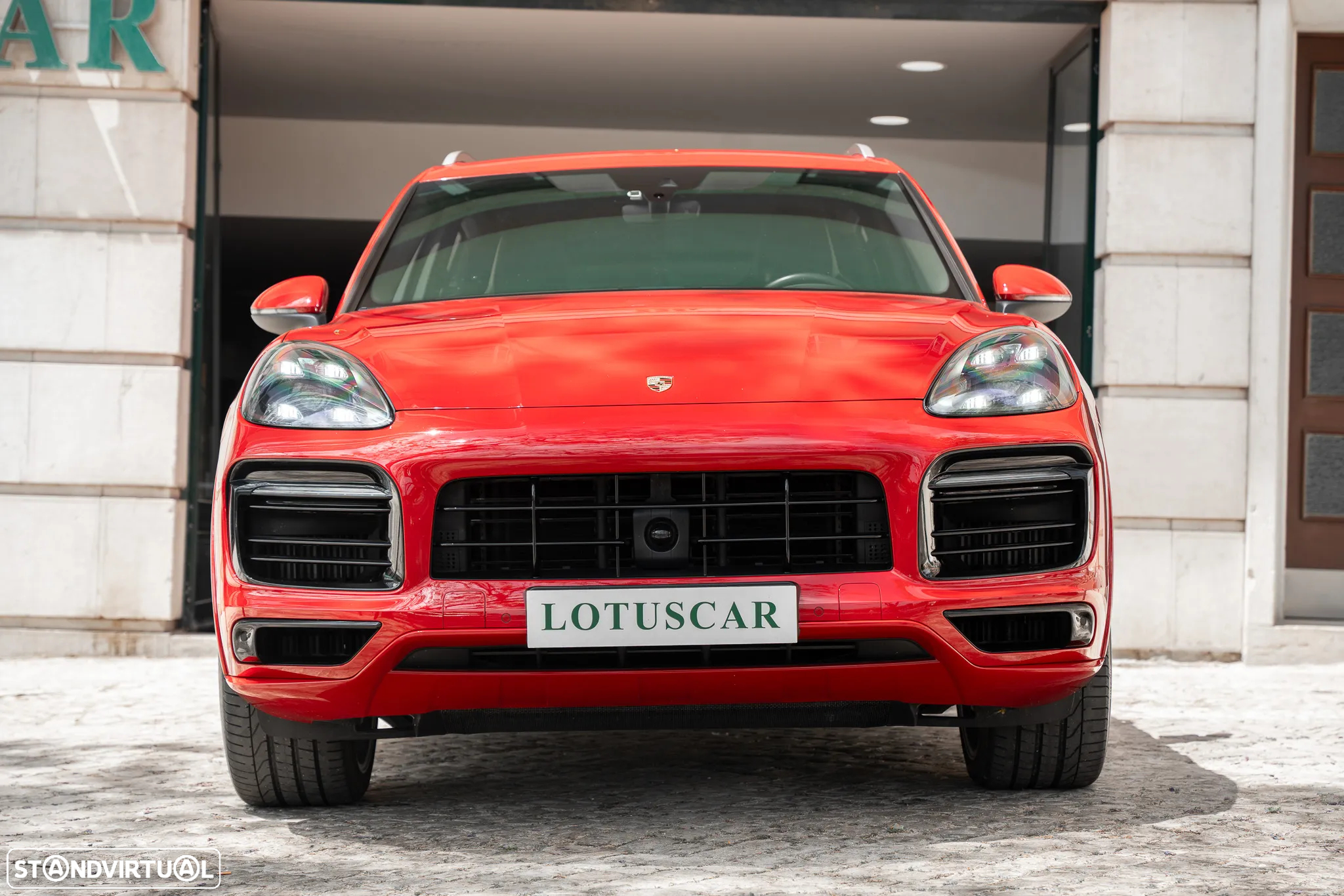 Porsche Cayenne E-Hybrid - 2