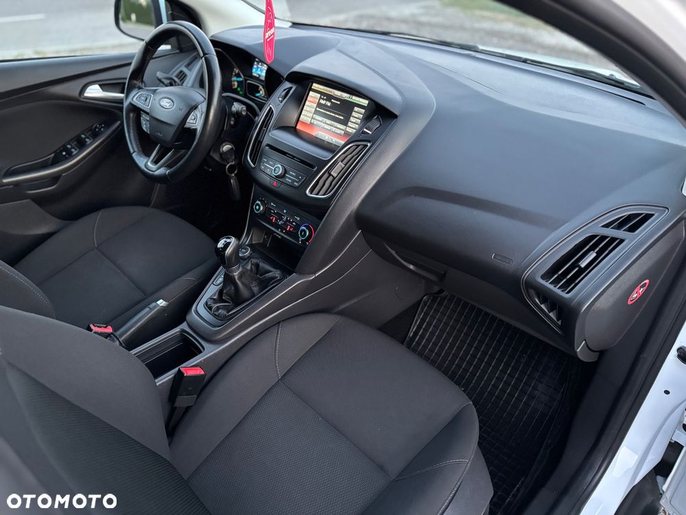 Ford Focus - 11
