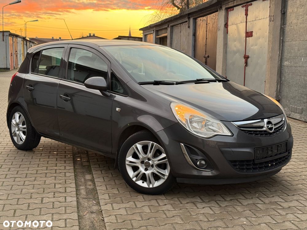 Opel Corsa 1.4 16V Edition - 2