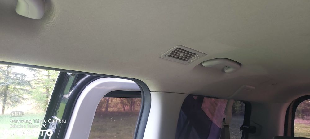 Hyundai H-1 Starex - 25