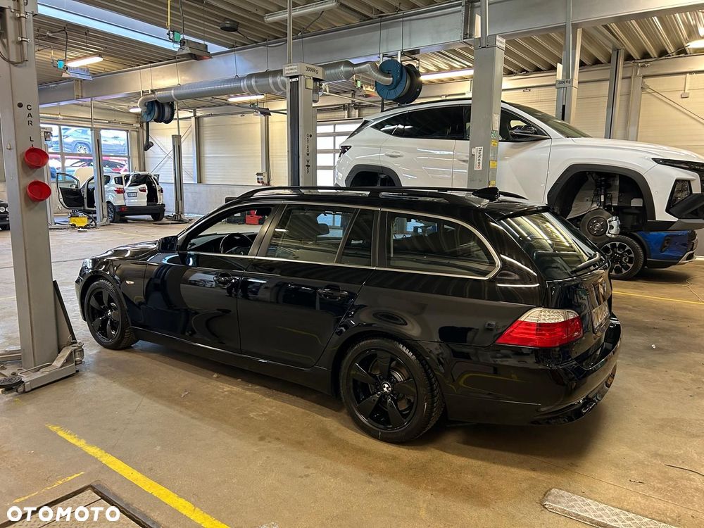 BMW Seria 5 525d - 9
