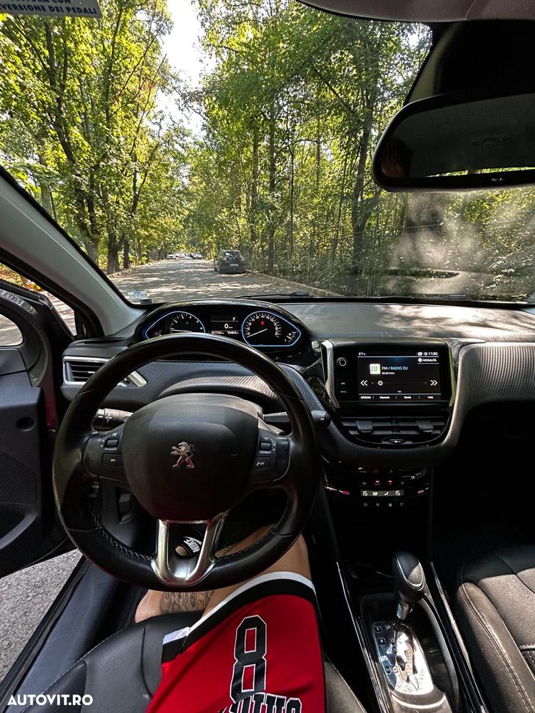 Peugeot 2008 - 5