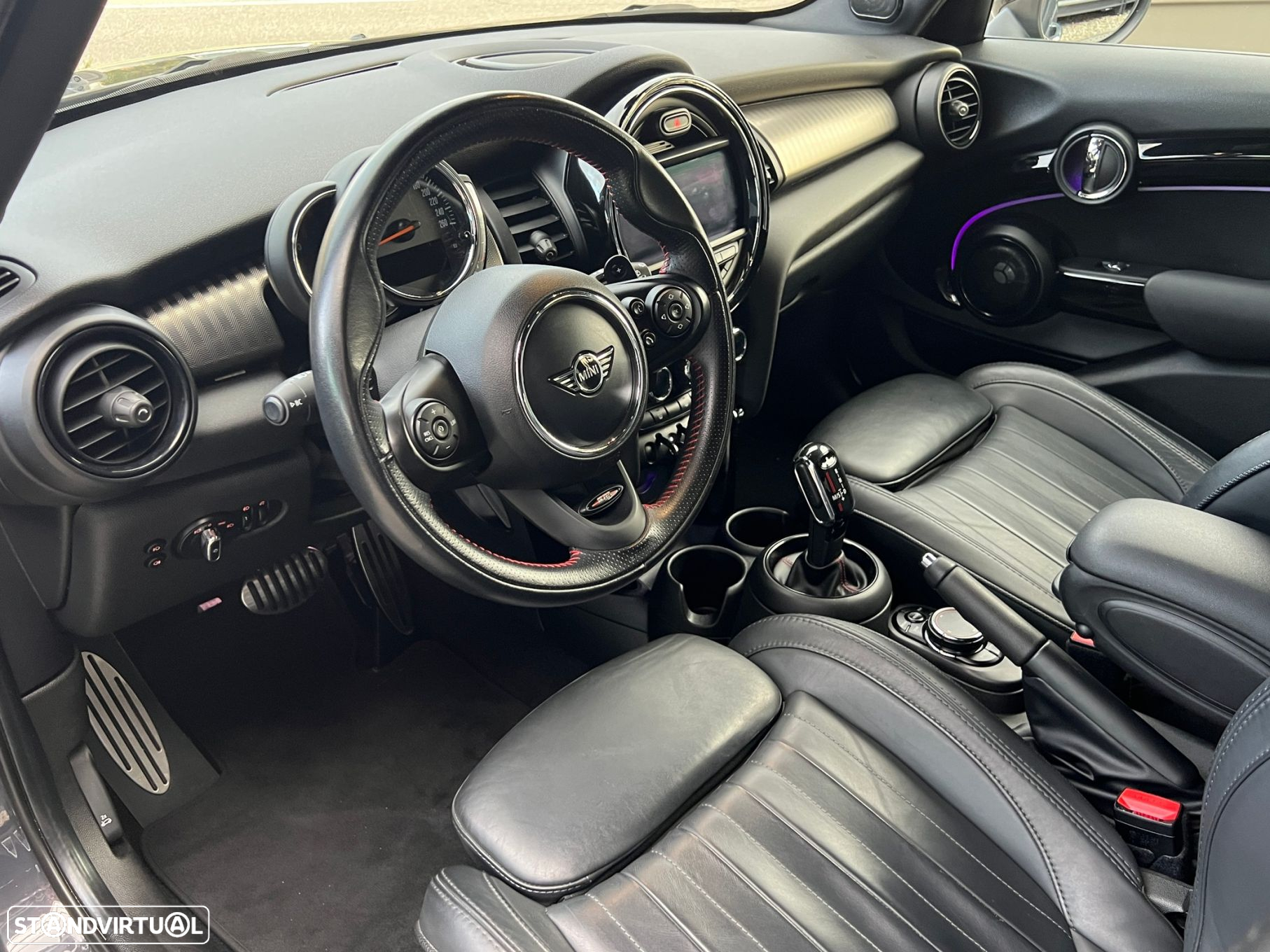 MINI 5 Portas Cooper SD Auto - 20