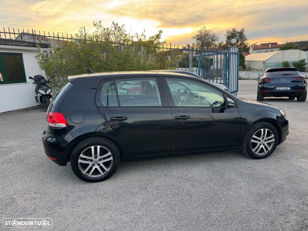 VW Golf 2.0 TDi Confortline - 46