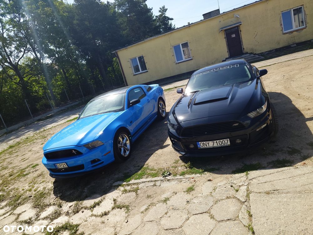 Ford Mustang - 3