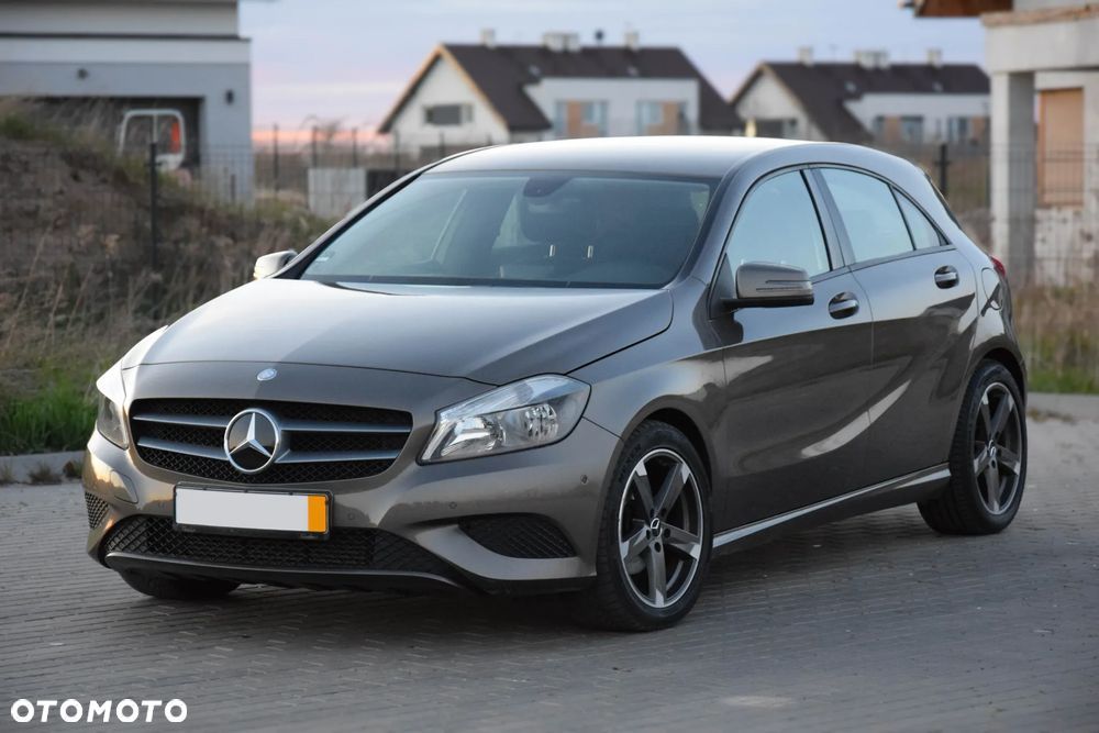 Mercedes-Benz Klasa A 180 BlueEfficiency Edition - 26