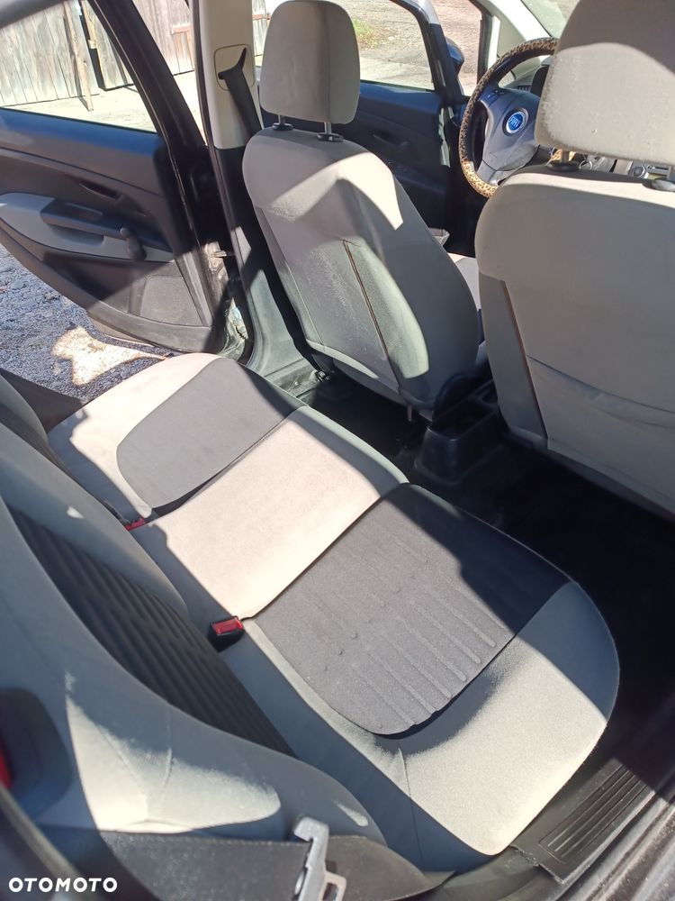 Fiat Grande Punto - 6