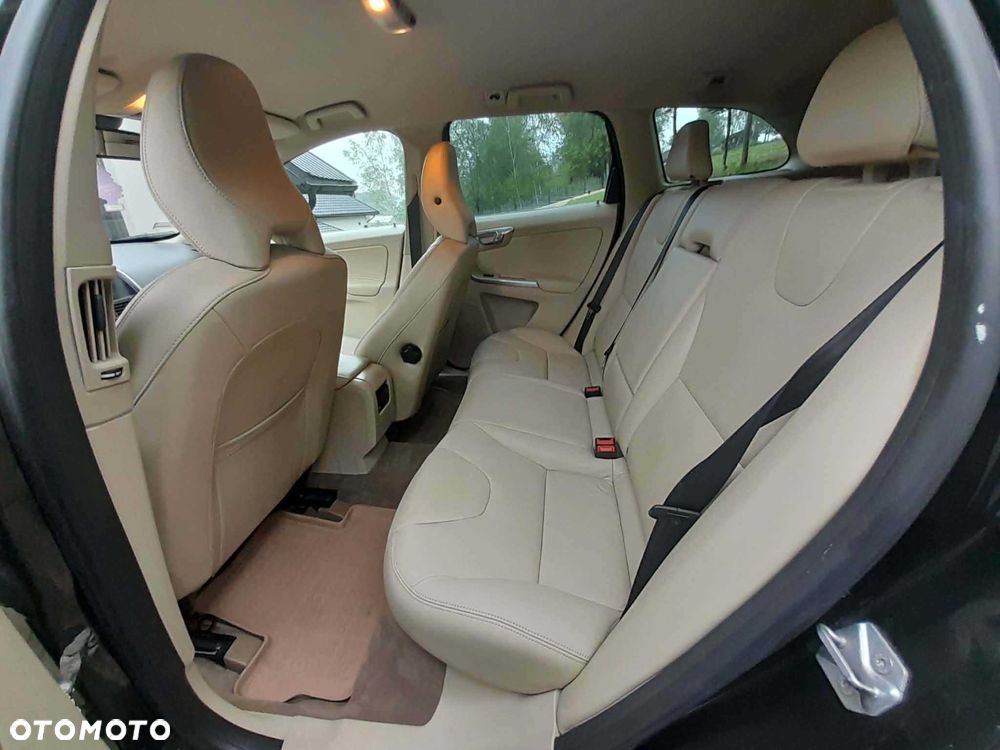 Volvo XC 60 - 3