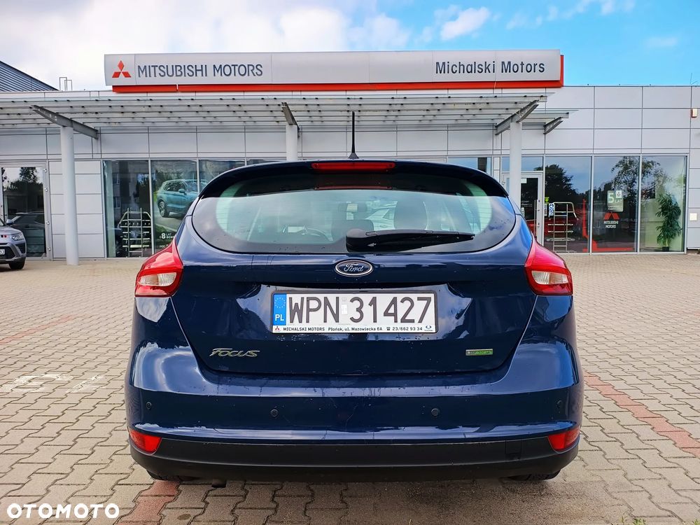 Ford Focus 1.0 EcoBoost Ambiente - 9