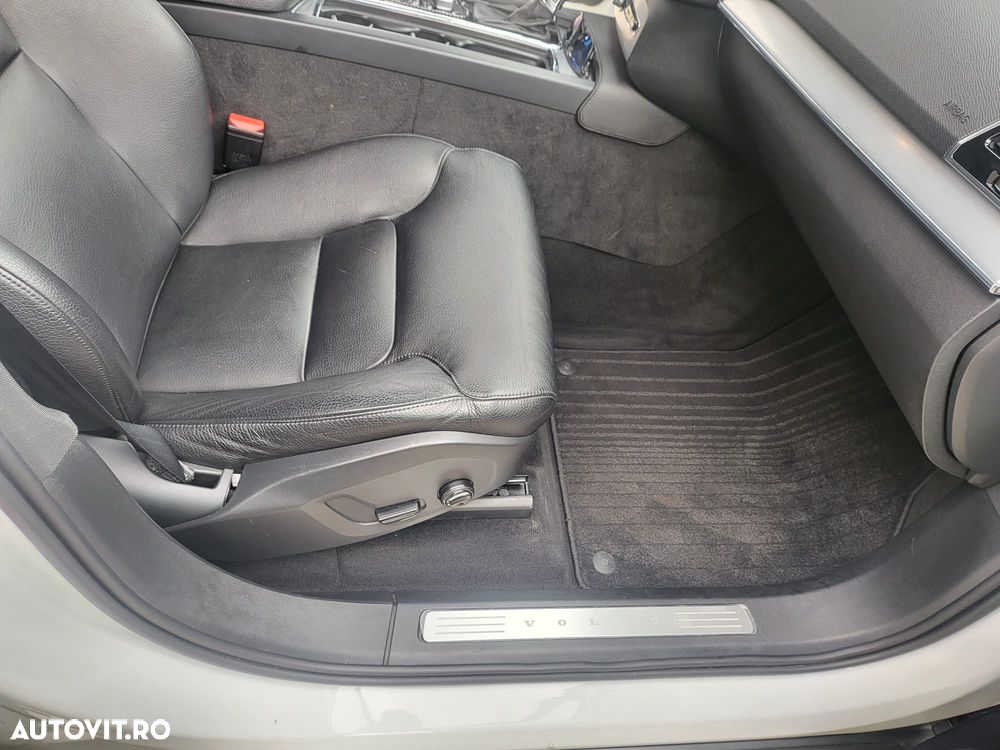 Volvo XC 90 D5 AWD Geartronic Inscription - 11