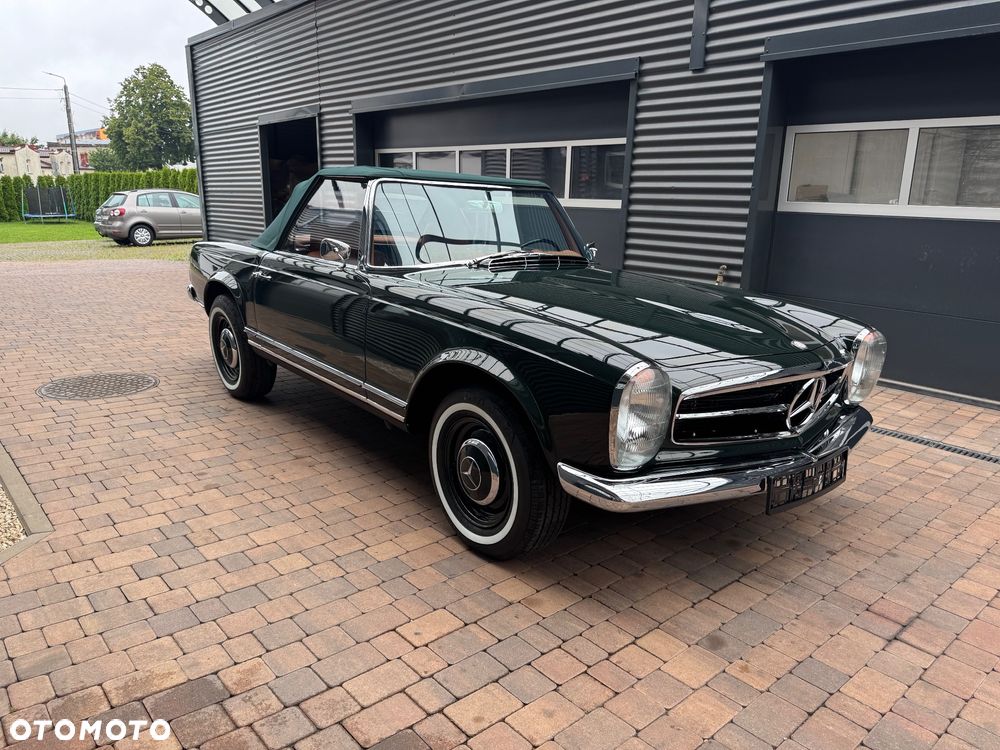 Mercedes-Benz SL - 13