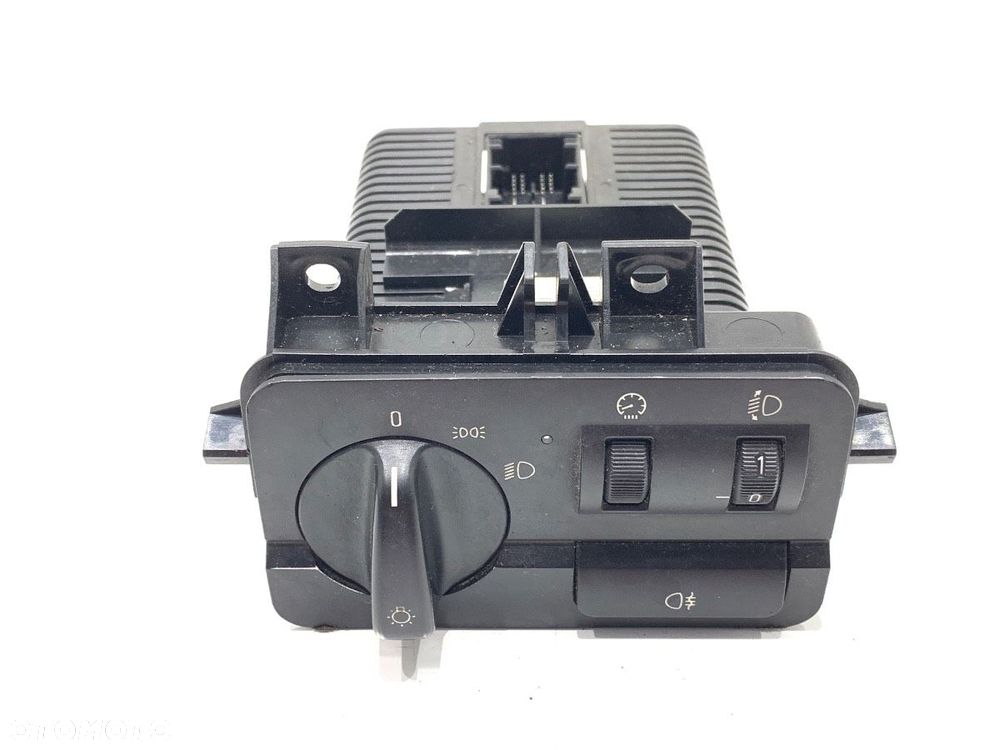 WŁĄCZNIK ŚWIATEŁ - 99.00 PLN - BMW 3 (E46) 1997 - 2005 316 i 85 kW [115 KM] benzyna 2002 - 2005 - 1