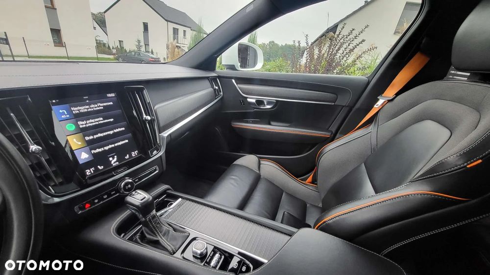 Volvo V90 Cross Country T6 AWD Ocean Race - 28