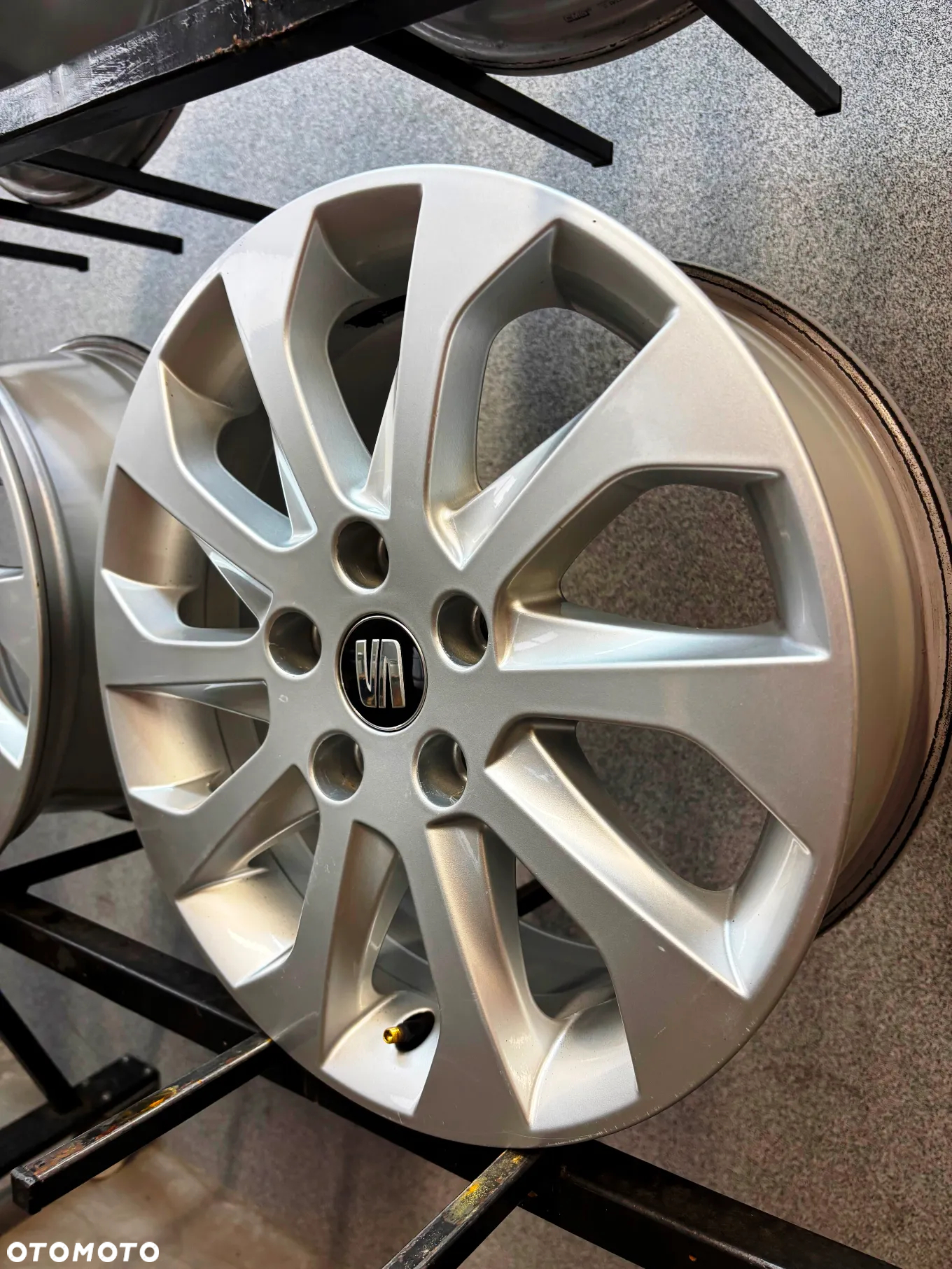 4 FELGI ALU. SEAT LEON III , VW GOLF 6,7,SKODA OCTAVIA 2,3  16''   6,5J ET46 - 12