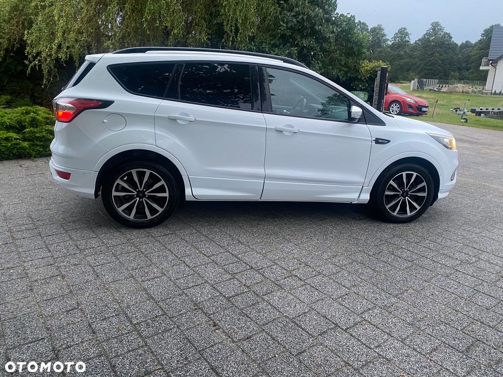 Ford Kuga 2.0 TDCi 2x4 ST-Line - 5
