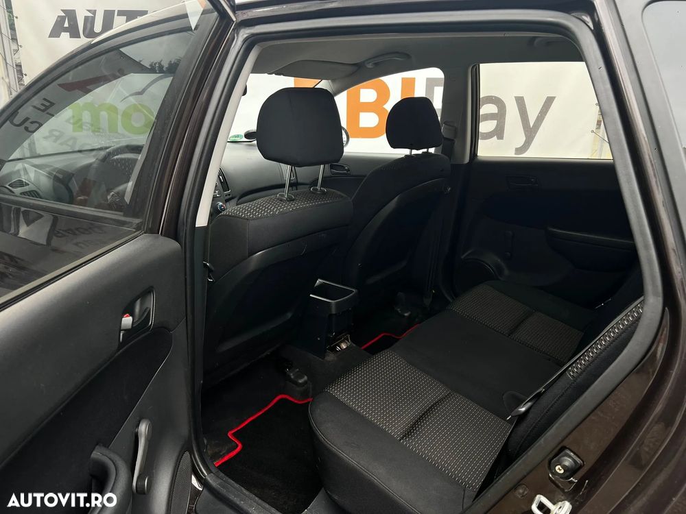 Hyundai i30 1.6 CRDI Classic - 28