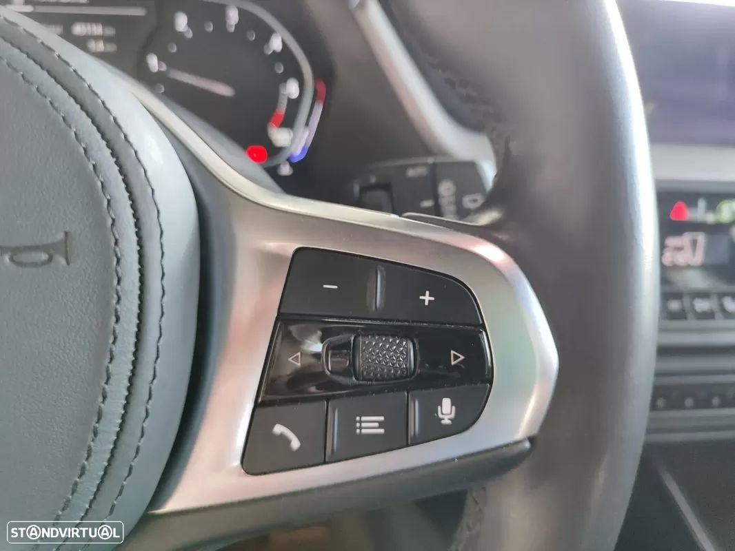 BMW 116 d Pack Desportivo M Auto - 26