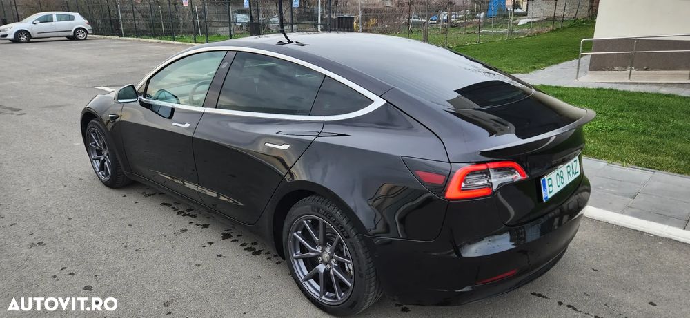 Tesla Model 3 Standard Reichweite Plus Hinterradantrieb - 10