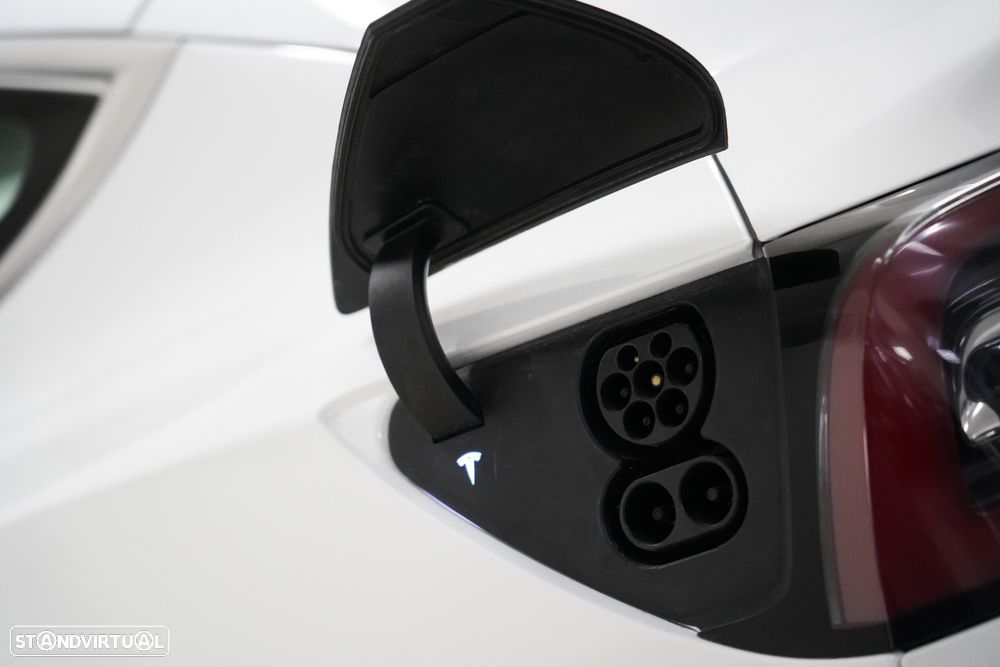 Tesla Model 3 Long-Range Dual Motor AWD - 18