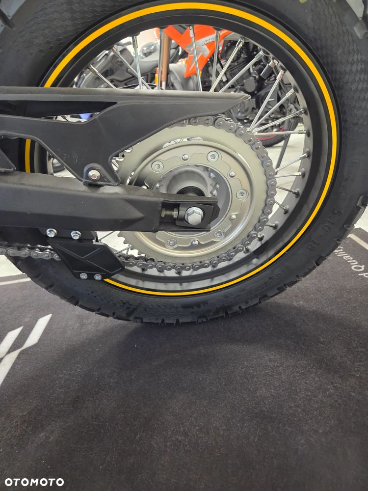 VOGE 300GY RALLY - 21