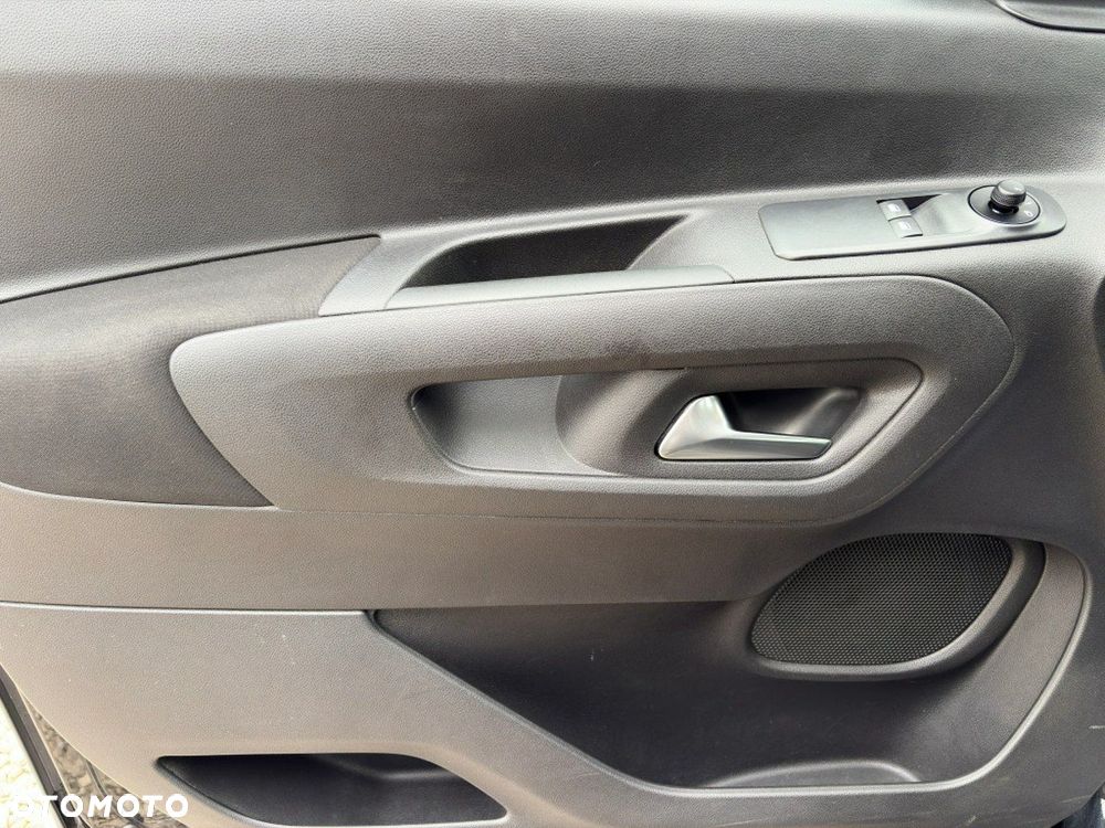 Opel Combo 1.2 Turbo S&S - 15