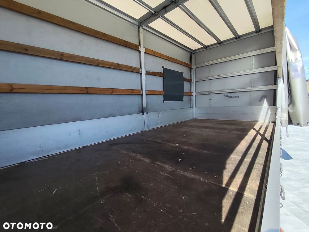 Volkswagen Crafter 2.0L 177KM Plandeka, Spojcar Webasto Miedzynarodówka - 11
