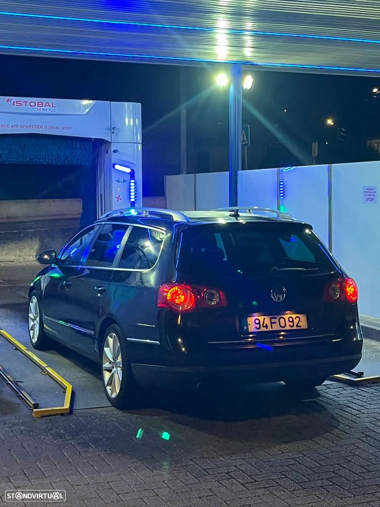 VW Passat Variant 2.0 TDI R-Line Edition DSG - 2