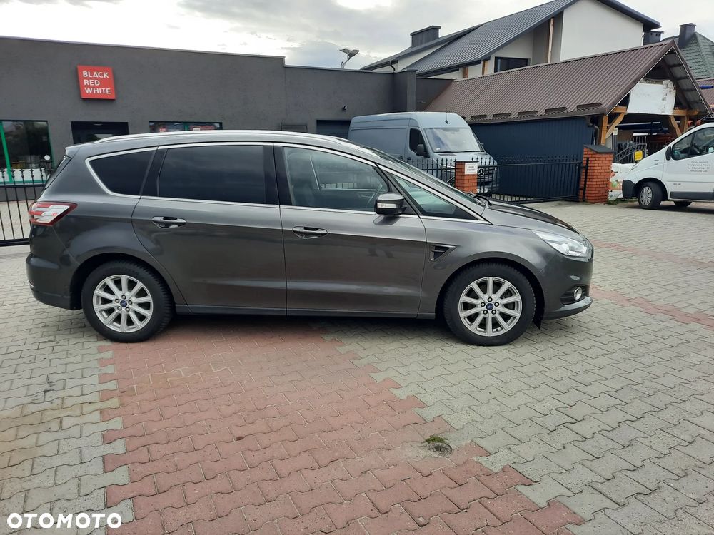 Ford S-Max - 8