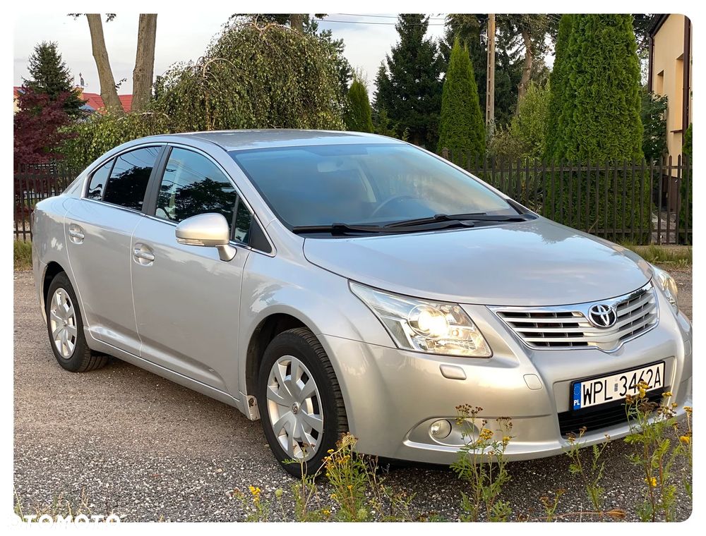 Toyota Avensis 1.6 Luna - 6