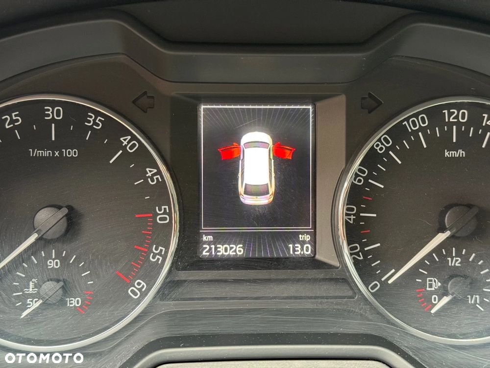 Skoda Octavia 2.0 TDI DSG Ambition - 10