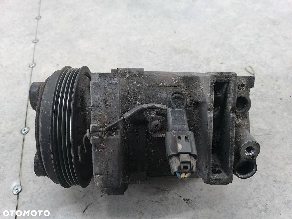 POMPA, SPRĘŻARKA KLIMATYZACJI SUBARU IMPREZA II 73111FE021 1.6 16V - 5
