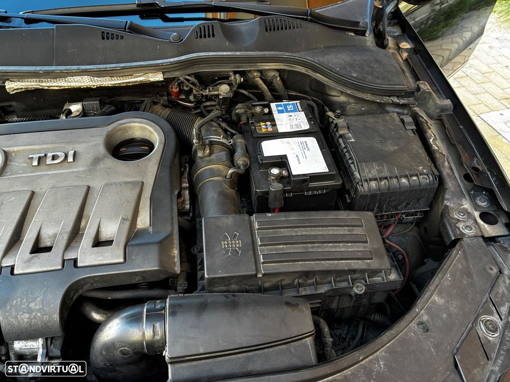 VW Passat Variant 2.0 TDI Trendline - 11