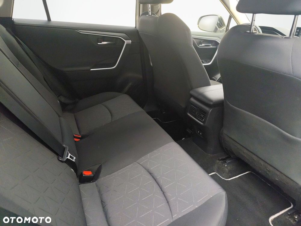 Toyota RAV4 - 18