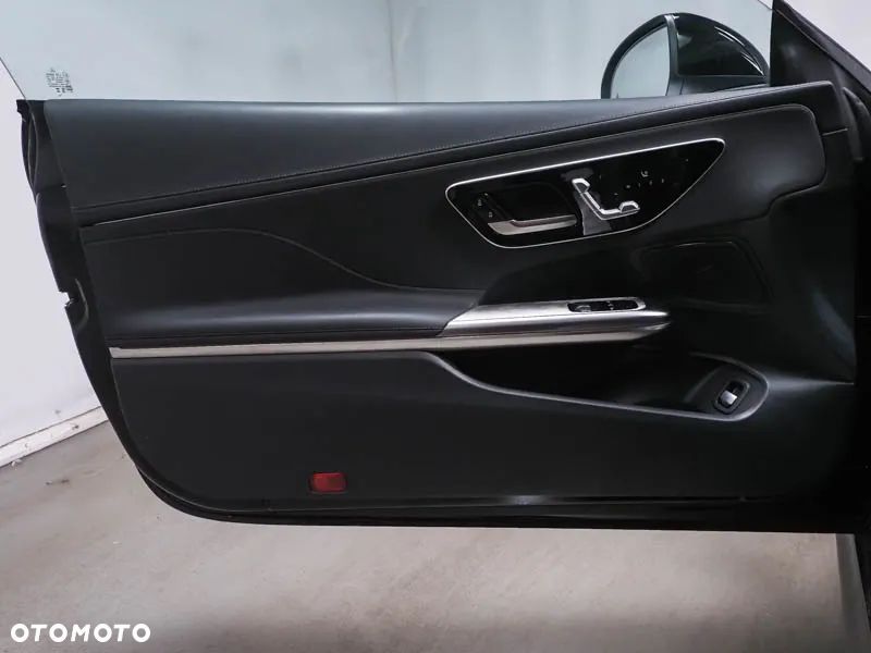 Mercedes-Benz CLE 300 4Matic Coupe 9G-TRONIC Edition AMG Line - 6