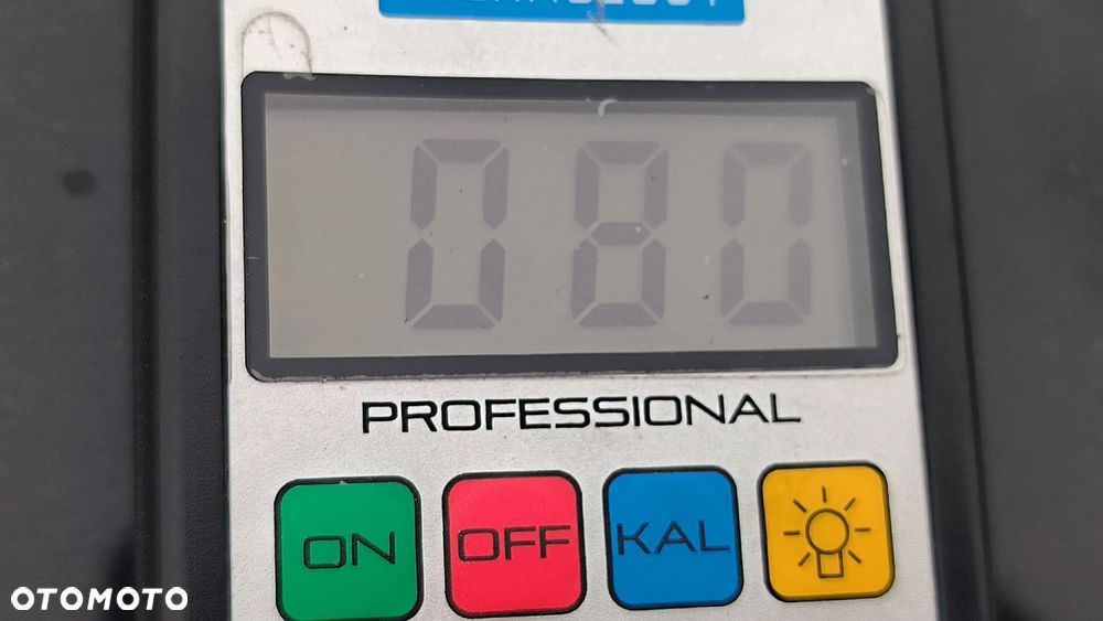 maska Audi A8 D3 4.0 TDI V8 LZ9W MAŁY GRILL - 2