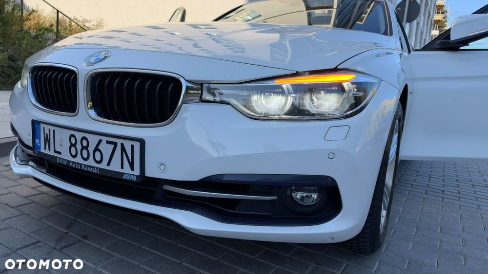 BMW Seria 3 318i Sport Line - 9